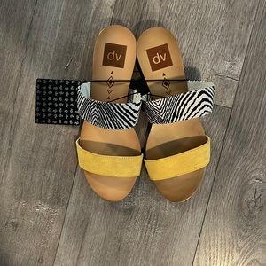 Dolce Vita Sandals 6.5
